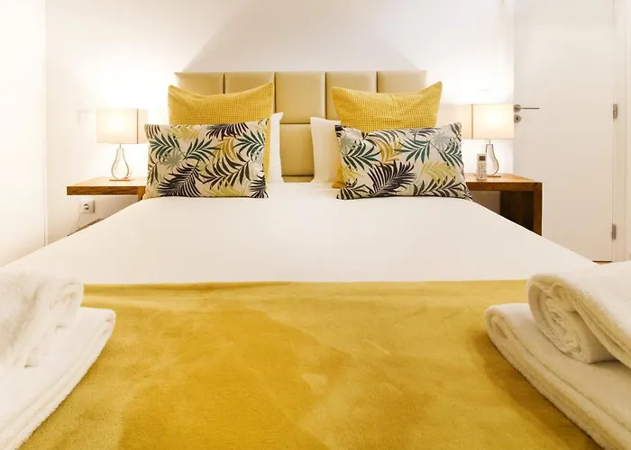 Msc Flats - Comercio Do Porto
